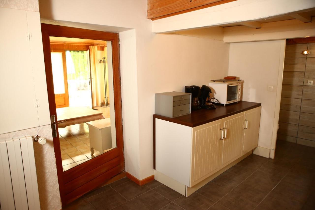 Les Grangeonnes, Gites Nature, Piscine, Bain Nordique, Sauna Pour Accueil Familiale Ou De Groupe Saint-Basile エクステリア 写真